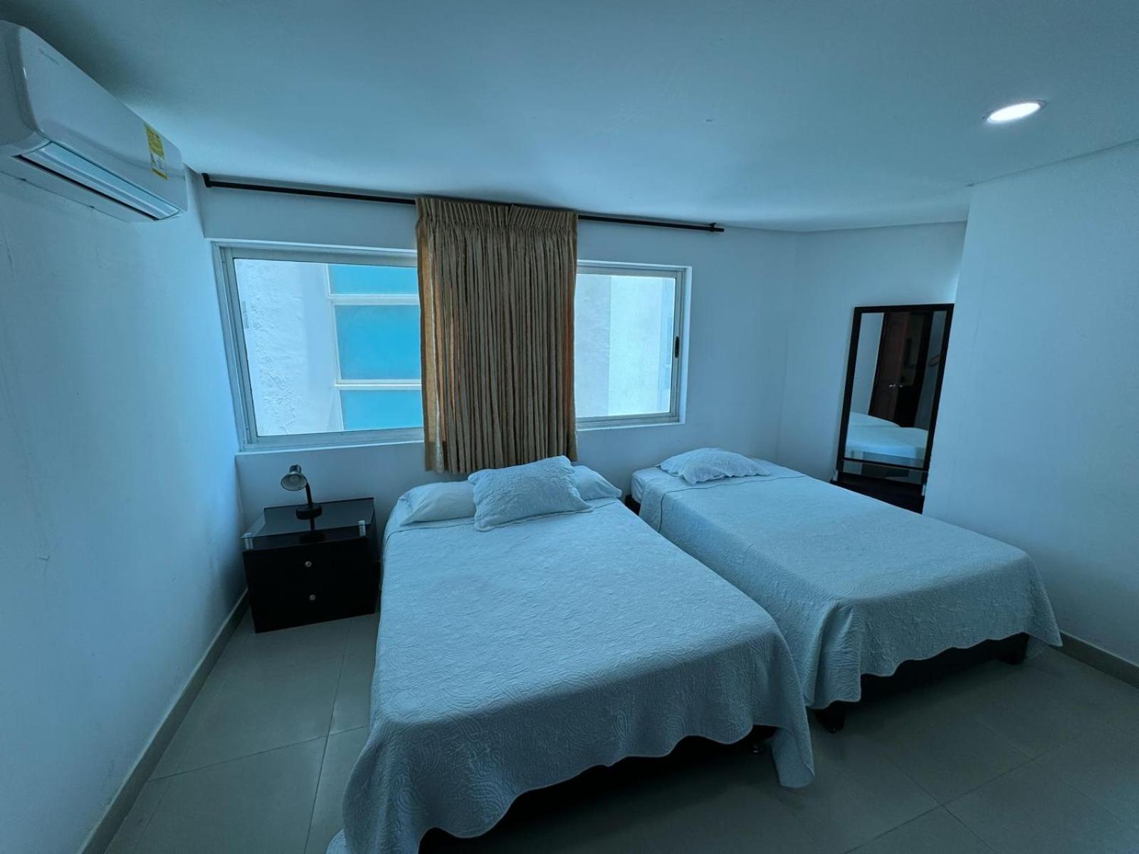 Apartamento En Laguito Ed Torres Del Lago 604 Icdi Cartagena Eksteriør billede